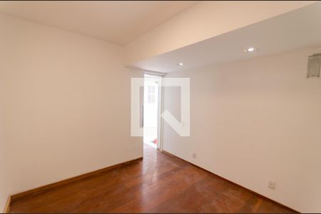 Casa à venda com 410m², 6 quartos e 2 vagasSuíte 2