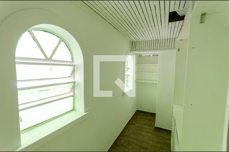 Casa à venda com 410m², 6 quartos e 2 vagasCloset da Suíte 2