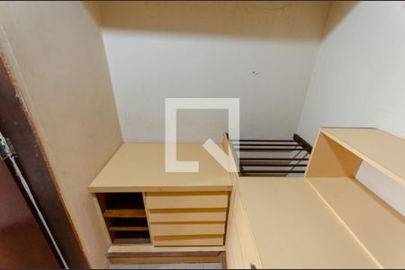 Casa à venda com 410m², 6 quartos e 2 vagasCloset da Suíte 1