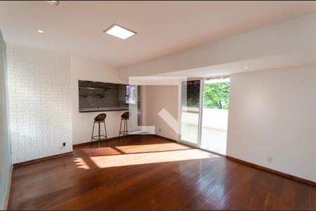 Casa à venda com 410m², 6 quartos e 2 vagasTerraço