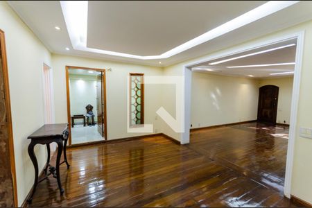 Sala de casa à venda com 6 quartos, 410m² em Vila Isabel, Rio de Janeiro