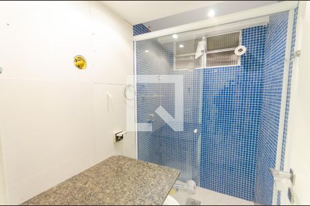 Casa à venda com 410m², 6 quartos e 2 vagasBanheiro da Suíte 2