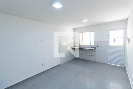 Sala/Cozinha de casa para alugar com 1 quarto, 21m² em Vila Londrina, São Paulo