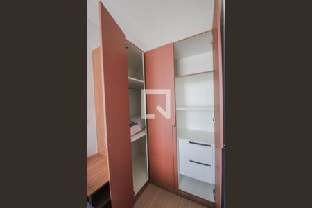Apartamento para alugar com 31m², 1 quarto e sem vagaQuarto - Armários