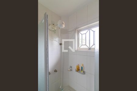 Casa à venda com 272m², 5 quartos e 3 vagasBanheiro social