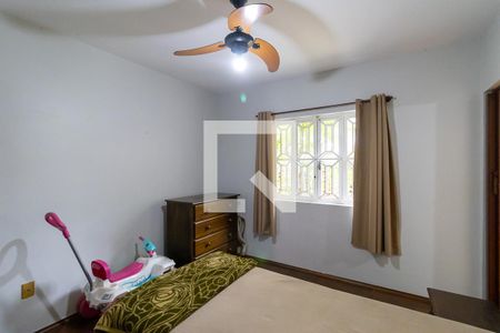 Casa à venda com 272m², 5 quartos e 3 vagasApartamento - Quarto