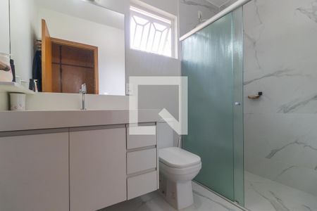 Banheiro da suíte 1 de casa à venda com 5 quartos, 272m² em Cidade Universitária, Campinas