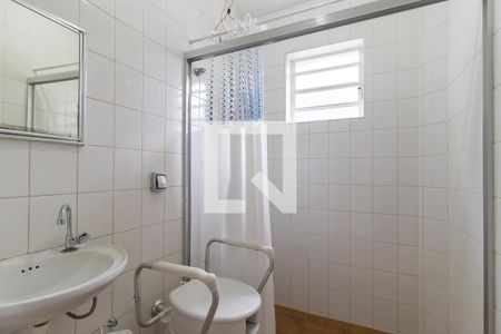 Casa à venda com 272m², 5 quartos e 3 vagasApartamento - Banheiro