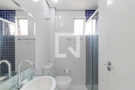 Apartamento à venda com 65m², 2 quartos e 1 vaga Apartamento à venda com 65m², 2 quartos e 1 vagaBanheiro