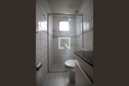Apartamento para alugar com 69m², 2 quartos e 1 vaga Apartamento para alugar com 69m², 2 quartos e 1 vagaBanheiro da suíte