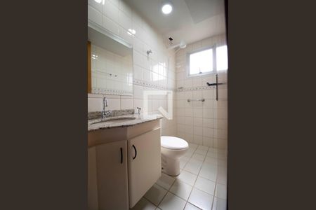 Apartamento para alugar com 69m², 2 quartos e 1 vaga Apartamento para alugar com 69m², 2 quartos e 1 vagaBanheiro social