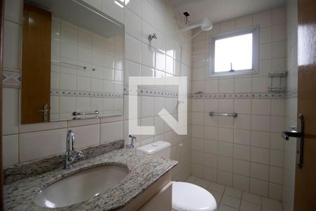 Apartamento para alugar com 69m², 2 quartos e 1 vaga Apartamento para alugar com 69m², 2 quartos e 1 vagaBanheiro social