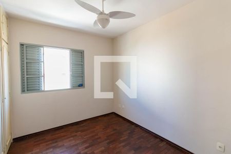 Quarto 2 de apartamento para alugar com 2 quartos, 80m² em Grajaú, Belo Horizonte