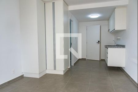 Studio para alugar com 28m², 1 quarto e sem vaga Studio para alugar com 28m², 1 quarto e sem vagaSala/quarto/cozinha