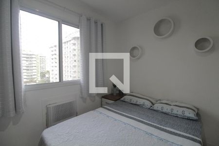 Quarto 1 de apartamento à venda com 2 quartos, 70m² em Camorim, Rio de Janeiro