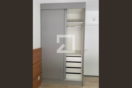 Studio para alugar com 28m², 1 quarto e sem vagaGuarda Roupa