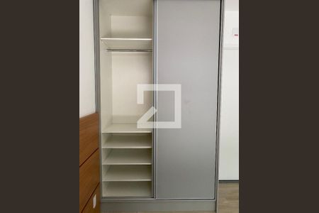 Studio para alugar com 28m², 1 quarto e sem vagaGuarda Roupa