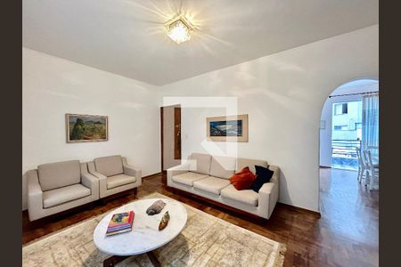 sala de estar de apartamento à venda com 3 quartos, 109m² em Grajaú, Belo Horizonte