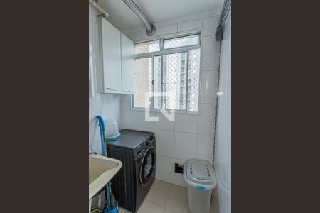 Área de Serviço de apartamento para alugar com 2 quartos, 51m² em Jardim Íris, São Paulo