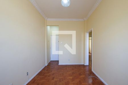 Apartamento para alugar com 70m², 3 quartos e sem vaga Apartamento para alugar com 70m², 3 quartos e sem vagaSala