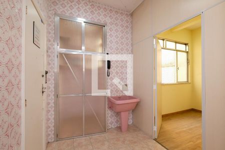 Apartamento para alugar com 70m², 3 quartos e sem vaga Apartamento para alugar com 70m², 3 quartos e sem vagaCozinha e Área de Serviço