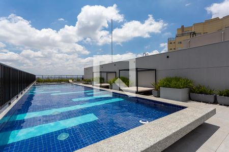 Studio à venda com 32m², 1 quarto e 1 vaga Studio à venda com 32m², 1 quarto e 1 vagaÁrea comum - Piscina