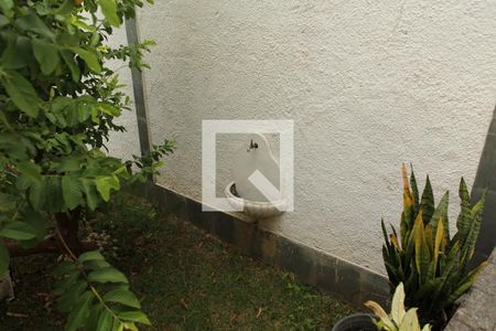 Casa à venda com 500m², 3 quartos e 3 vagasQuintal/Jardim