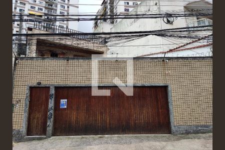 Casa à venda com 500m², 3 quartos e 3 vagas Casa à venda com 500m², 3 quartos e 3 vagasFachada da Casa