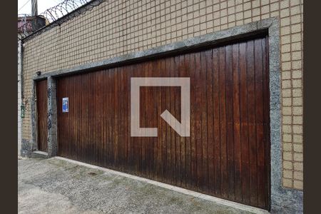 Casa à venda com 500m², 3 quartos e 3 vagas Casa à venda com 500m², 3 quartos e 3 vagasFachada da Casa