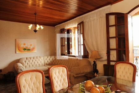 Sala de casa à venda com 3 quartos, 500m² em Cachambi, Rio de Janeiro