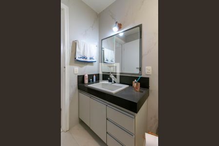 Apartamento à venda com 395m², 5 quartos e 2 vagasBanheiro da Suíte 2