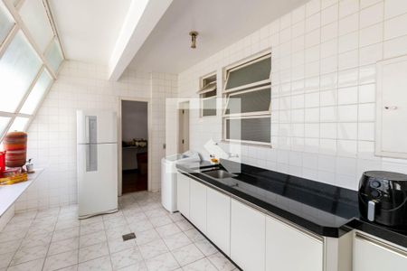 Apartamento à venda com 395m², 5 quartos e 2 vagasCozinha e Área de Serviço