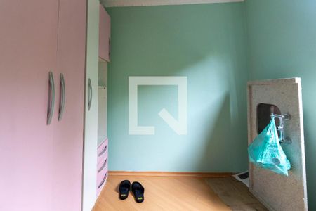 Quarto 1 de apartamento para alugar com 2 quartos, 60m² em Parque Pirajussara, Embu das Artes