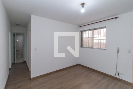 Sala de apartamento para alugar com 3 quartos, 59m² em Jardim Independência, São Paulo