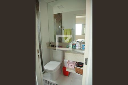 Apartamento à venda com 77m², 3 quartos e 2 vagasBanheiro 1