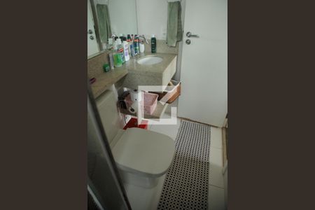 Apartamento à venda com 77m², 3 quartos e 2 vagasBanheiro 2