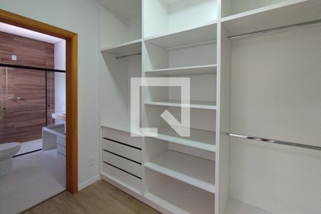 Quarto Suíte 1 de casa de condomínio à venda com 3 quartos, 379m² em Swiss Park, Campinas