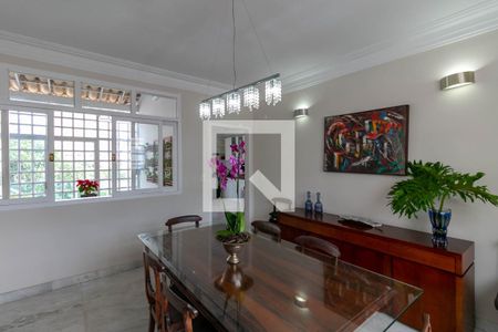 Sala de casa à venda com 4 quartos, 289m² em Estoril, Belo Horizonte