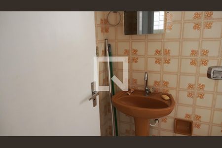 Casa à venda com 129m², 3 quartos e 1 vagaBanheiro
