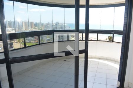 Sala com varanda de apartamento para alugar com 2 quartos, 79m² em Armação, Salvador