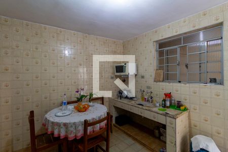 Casa à venda com 180m², 6 quartos e 2 vagasCozinha