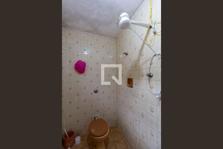 Casa à venda com 180m², 6 quartos e 2 vagasBanheiro