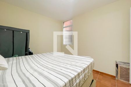 Quarto 1 de casa para alugar com 2 quartos, 45m² em Jardim Elvira, Osasco