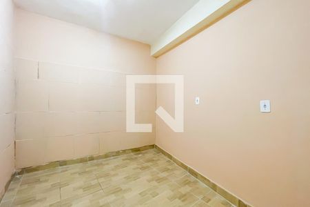 Quarto 2 de casa para alugar com 2 quartos, 45m² em Jardim Elvira, Osasco