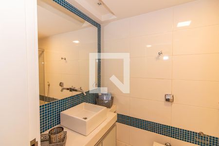 Apartamento para alugar com 168m², 3 quartos e 1 vaga Apartamento para alugar com 168m², 3 quartos e 1 vagaBanheiro 2