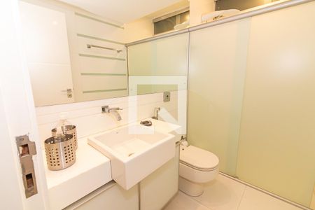 Apartamento para alugar com 168m², 3 quartos e 1 vaga Apartamento para alugar com 168m², 3 quartos e 1 vagaBanheiro 1