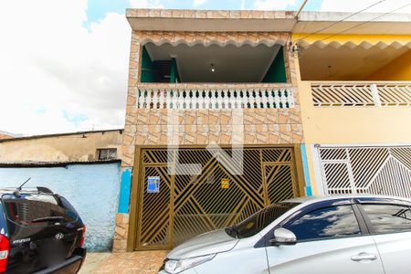 Casa para alugar com 75m², 2 quartos e sem vagaFachada