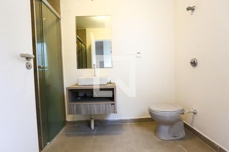 Casa à venda com 350m², 3 quartos e 3 vagasBanheiro da Suíte 1