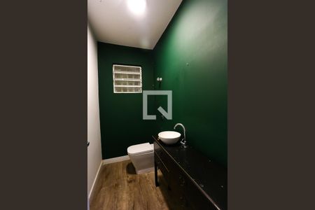 Casa à venda com 350m², 3 quartos e 3 vagasLavabo