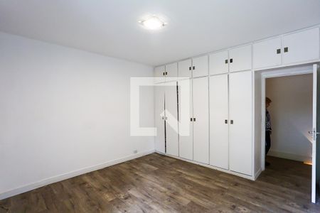 Casa à venda com 350m², 3 quartos e 3 vagasSuíte 1